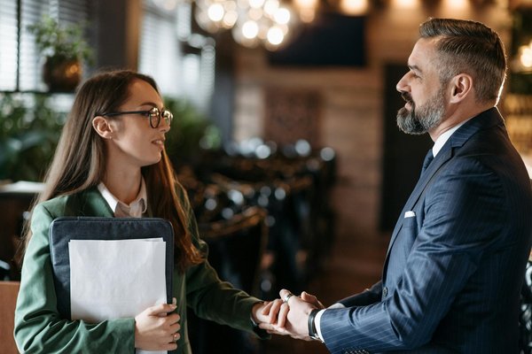 Les avantages de travailler avec un cabinet d'expert-comptable : découvrez l'essentiel