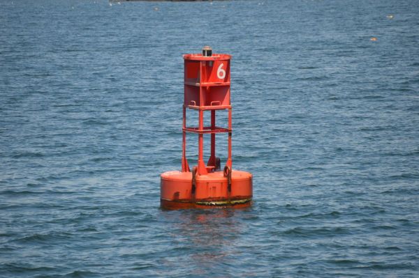 Bouées maritimes : une solution efficace pour balisage et amarrage