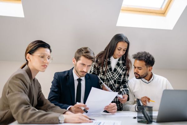 Optimisez votre gestion avec une consultante en business travel