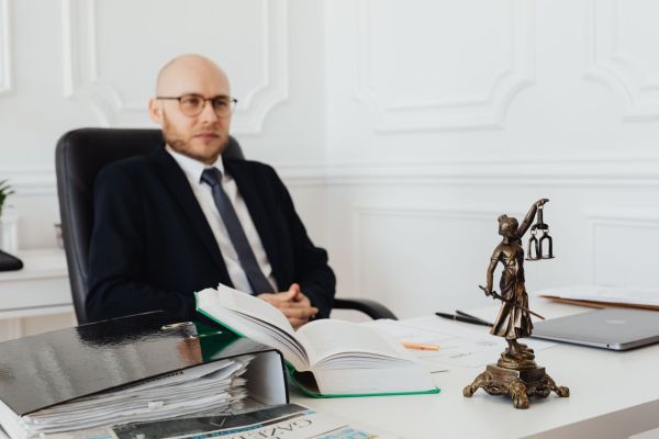Trouvez l'avocat idéal grâce à l'annuaire avocat juriscore
